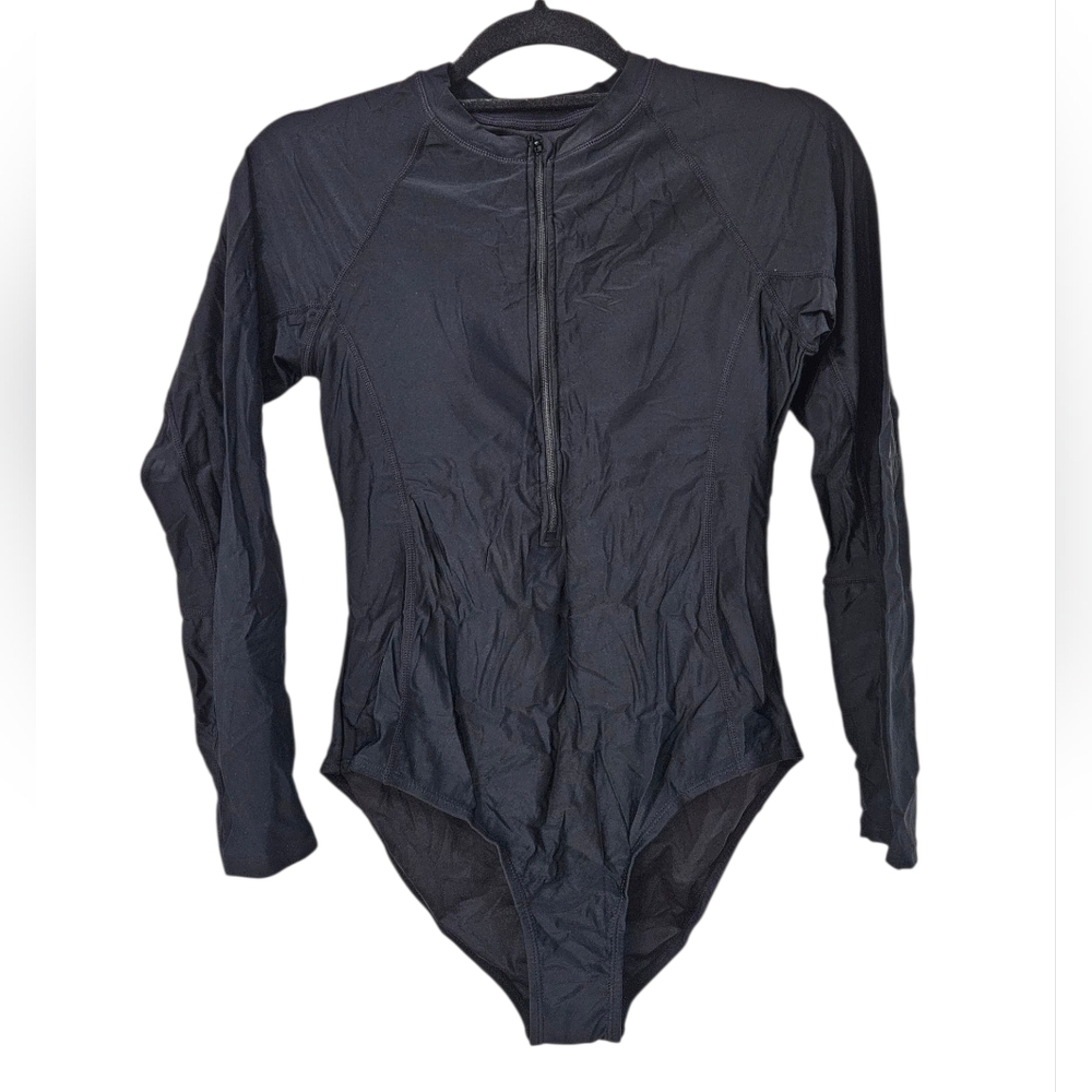 Long-Sleeve Black Women's One-Piece Rash Guard Swimsuit
